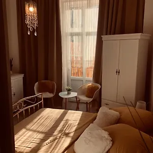 https://thomas-apartments.karlovyvary-hotels.com