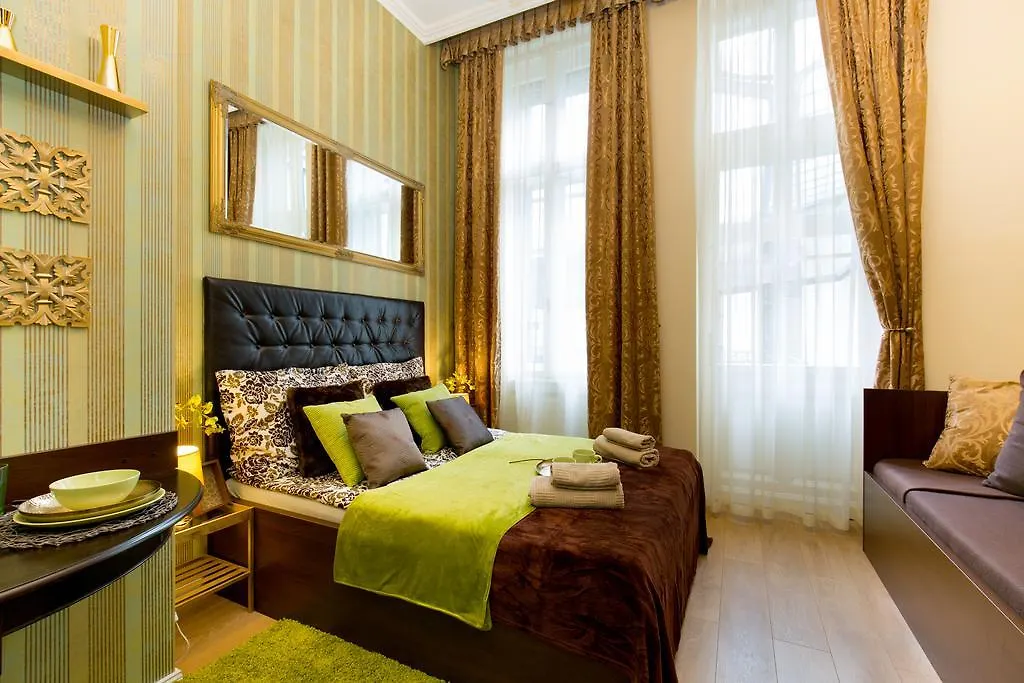 Budapest Holidays Harmony