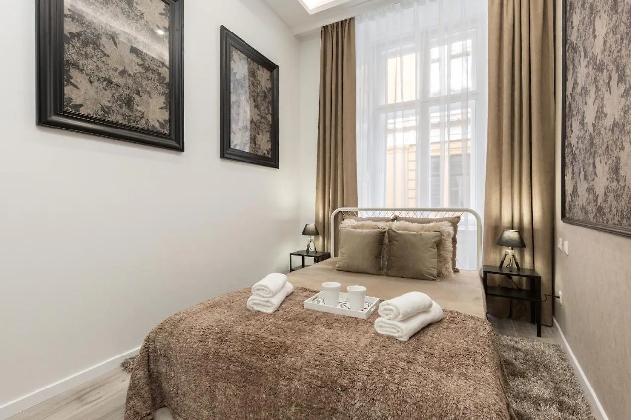 Budapest Holidays Harmony Apartman